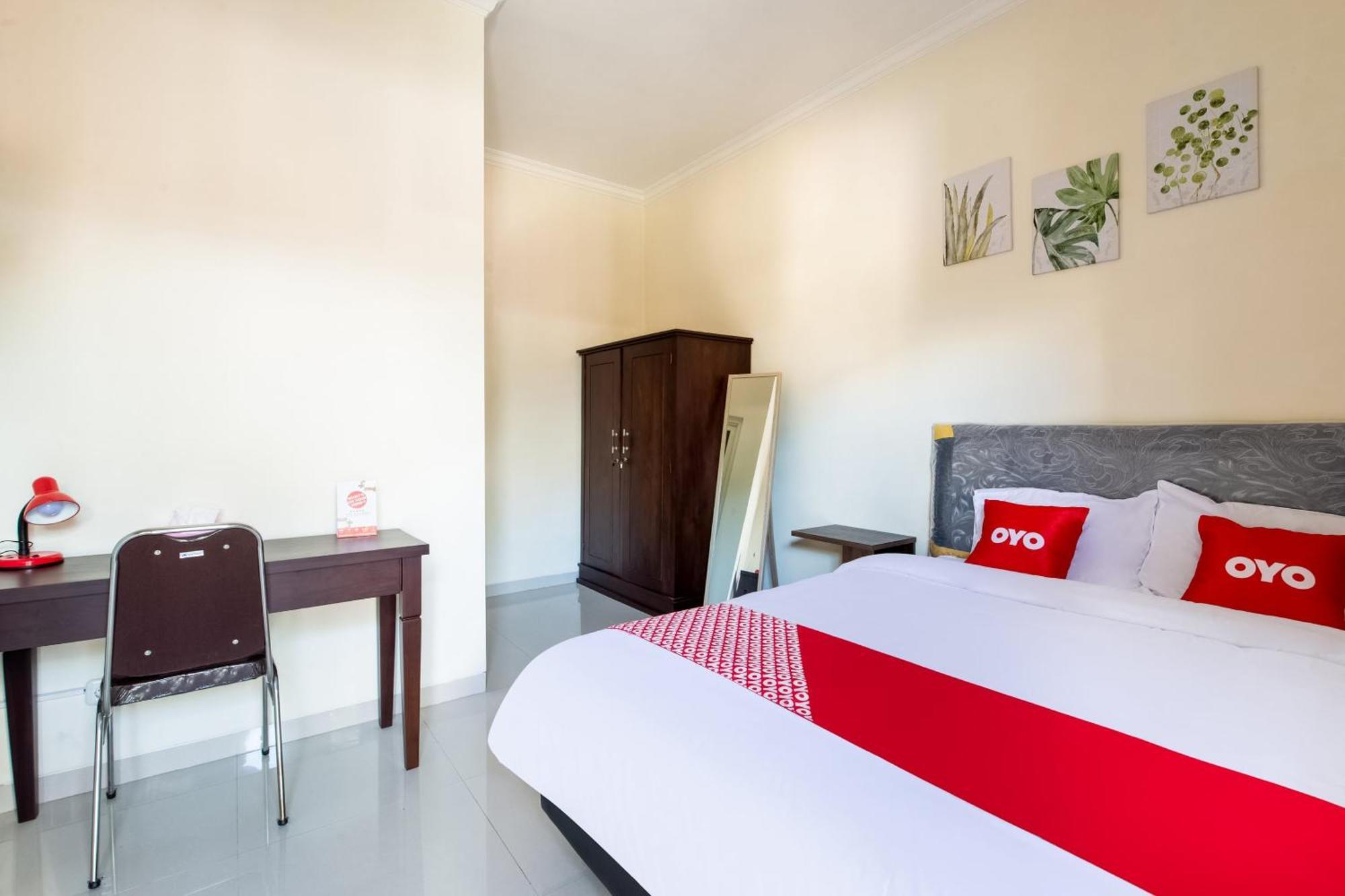 Oyo Life 3398 Griya Rm 19 Syariah Hotel Surabaia Exterior foto
